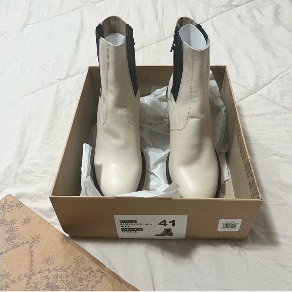 Free People Women’s James Chelsea Chunky Platform Boots White Black Size 9 - Picture 10 of 16